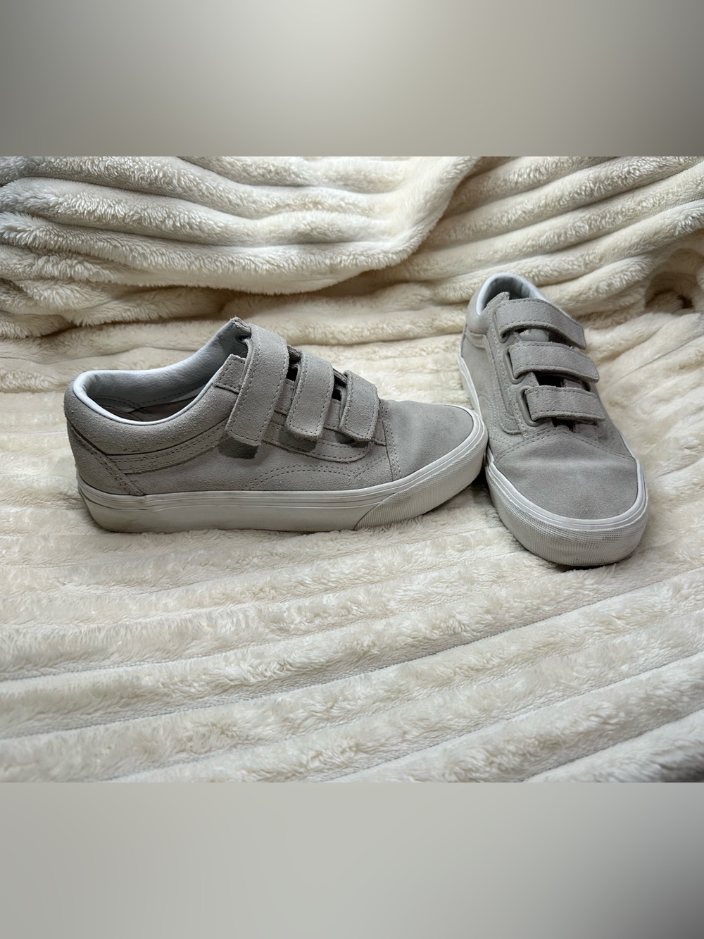 Vans Mushroom Suede Velcro Sneakers